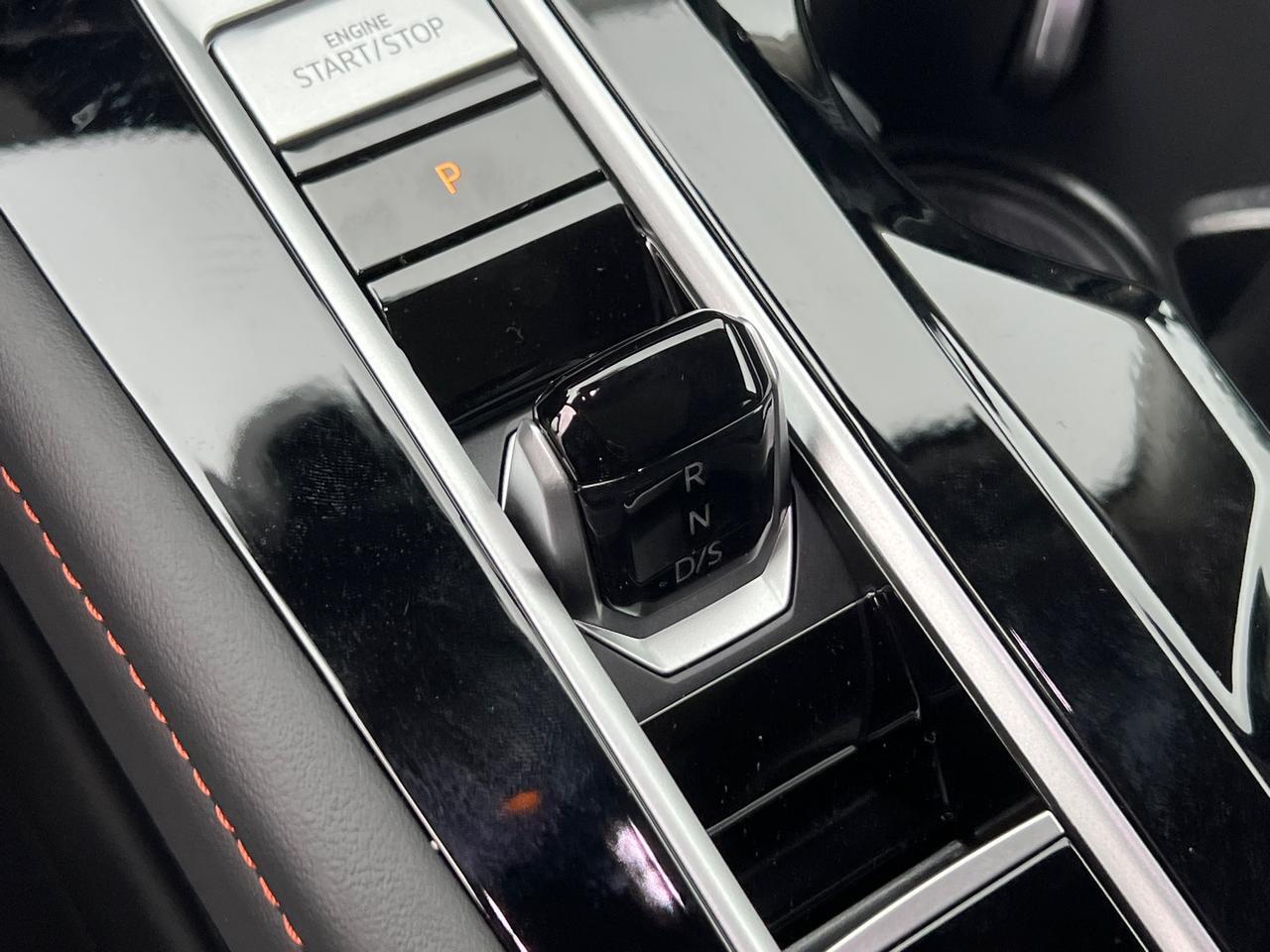 2025 Volkswagen Atlas 2.0T Peak Edition SE Hagerstown MD