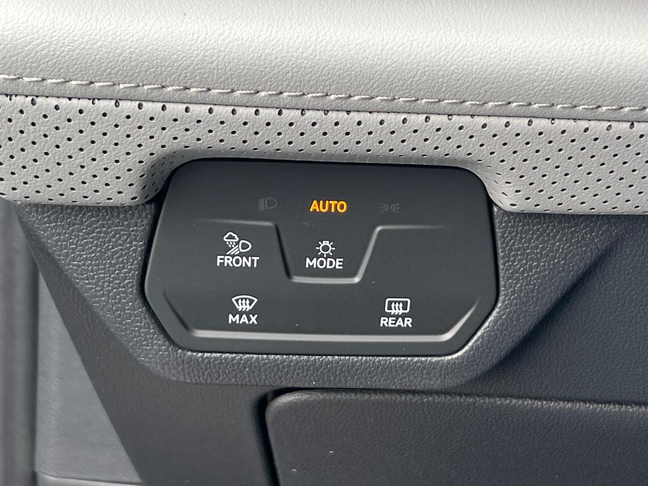 2025 Volkswagen Atlas 2.0T Peak Edition SE Hagerstown MD