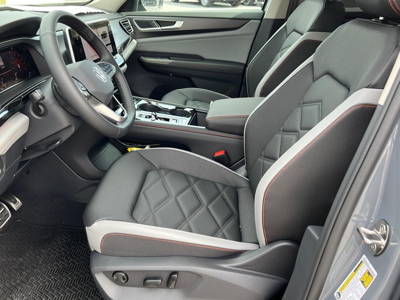 2025 Volkswagen Atlas 2.0T Peak Edition SE Hagerstown MD