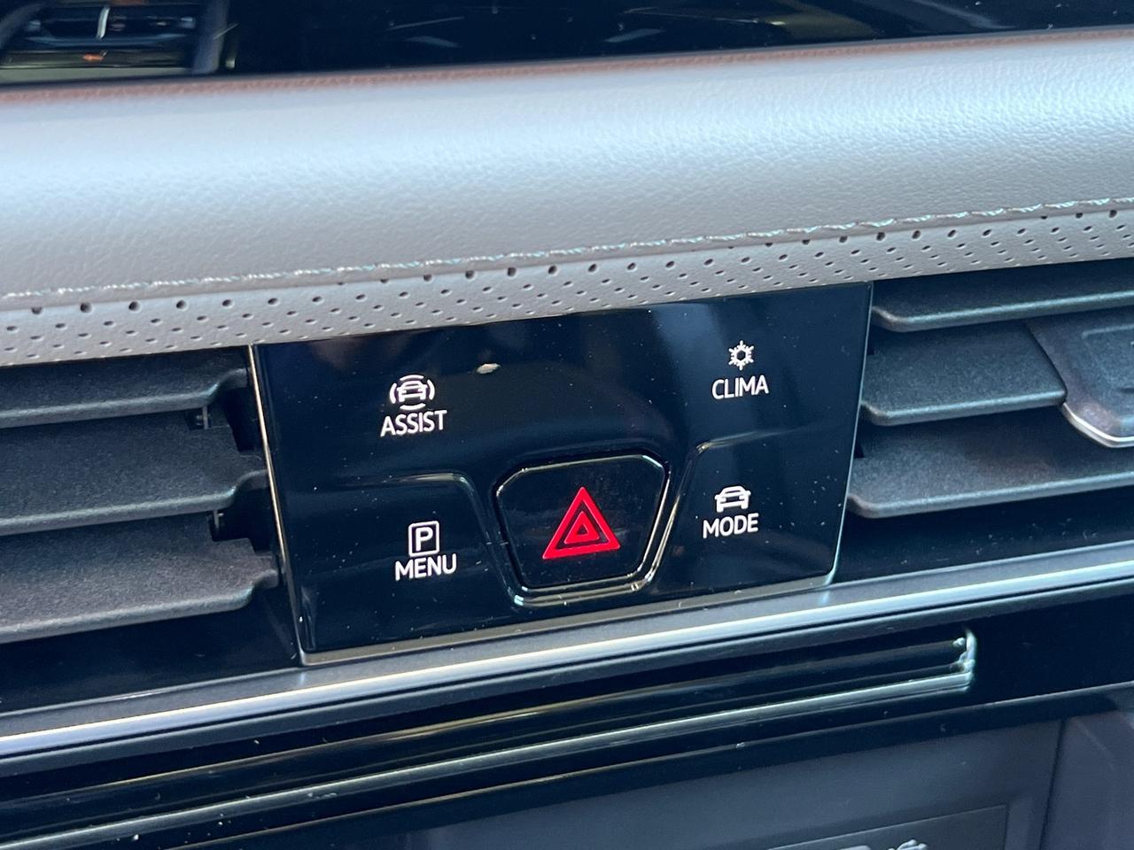 2025 Volkswagen Atlas 2.0T Peak Edition SE Hagerstown MD