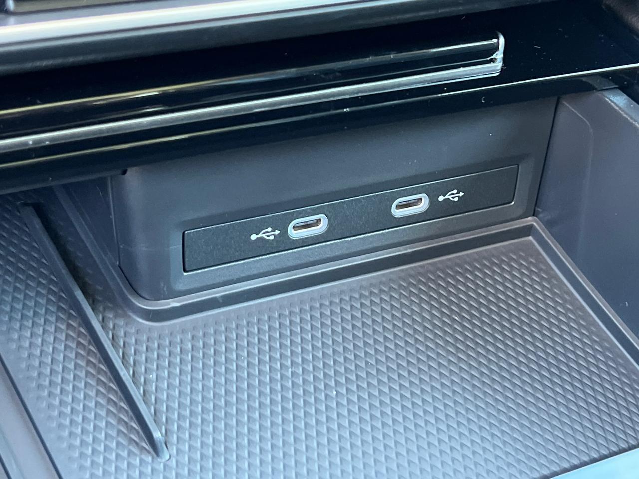 2025 Volkswagen Atlas 2.0T Peak Edition SE Hagerstown MD