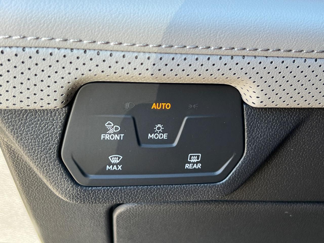 2025 Volkswagen Atlas 2.0T Peak Edition SE Hagerstown MD