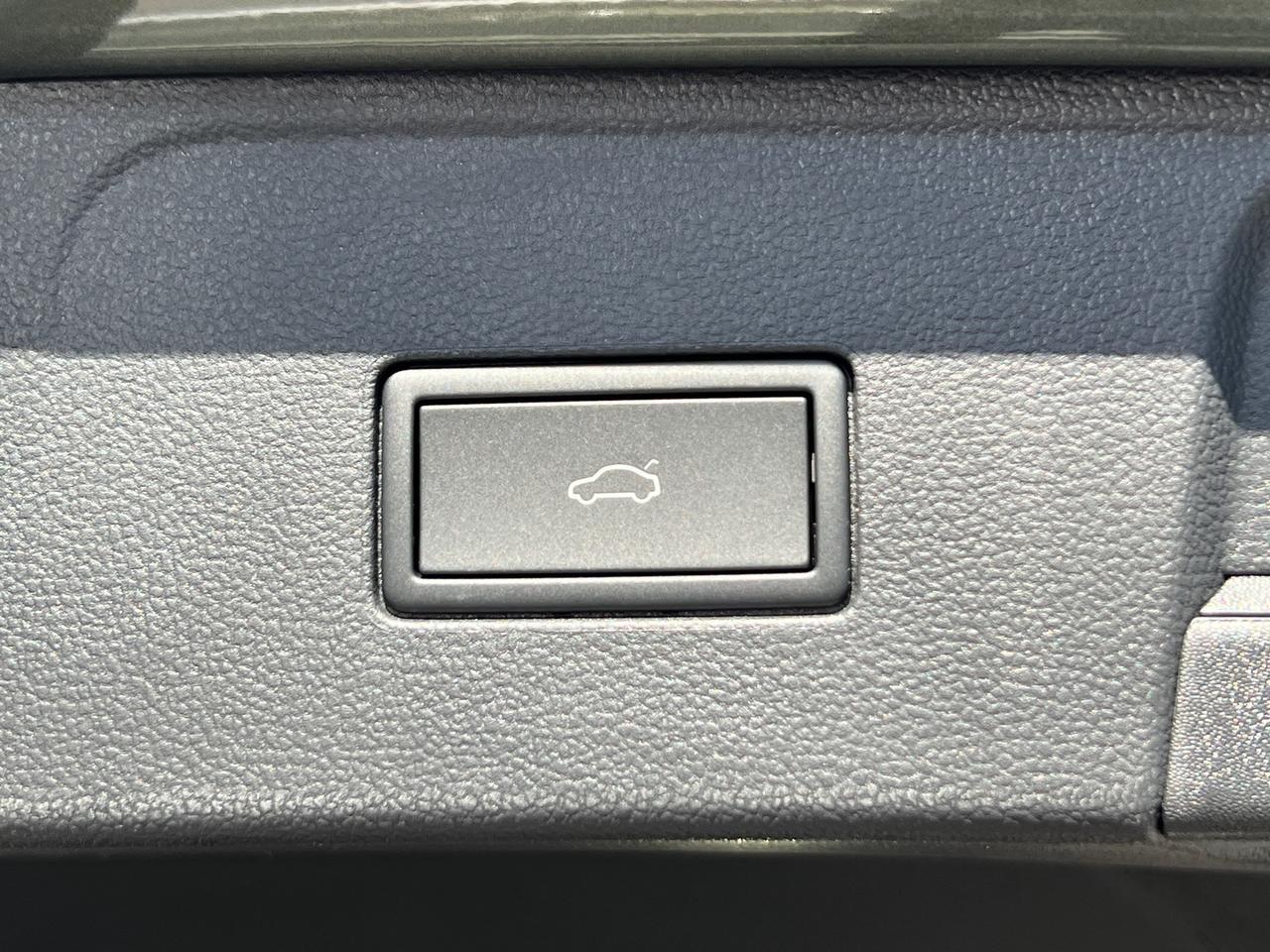 2025 Volkswagen Atlas 2.0T Peak Edition SE Hagerstown MD