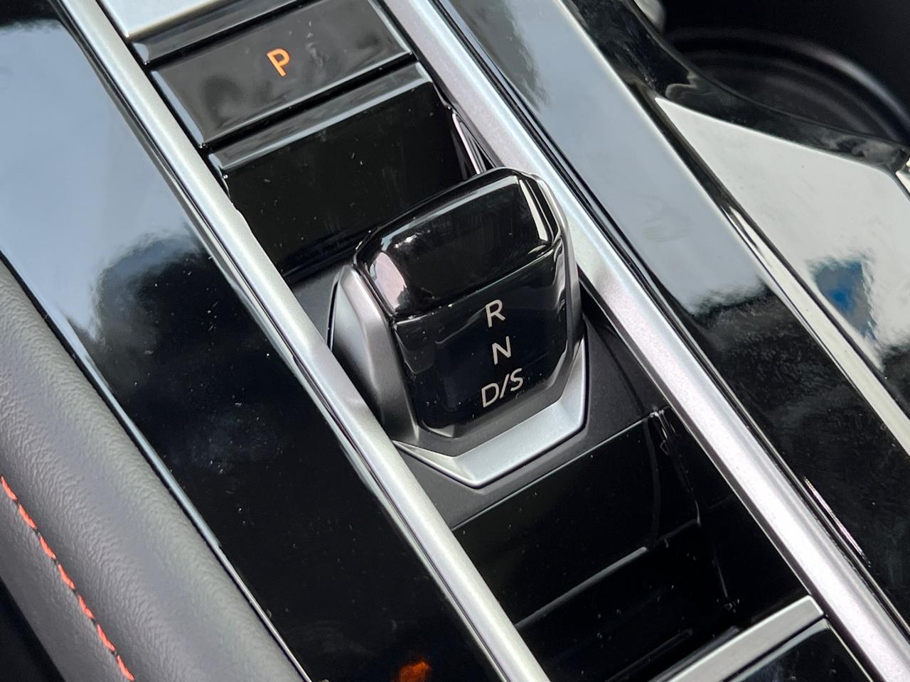 2025 Volkswagen Atlas 2.0T Peak Edition SE Hagerstown MD