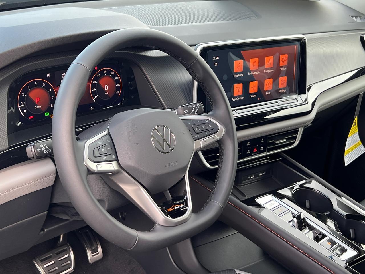 2025 Volkswagen Atlas 2.0T Peak Edition SE Hagerstown MD