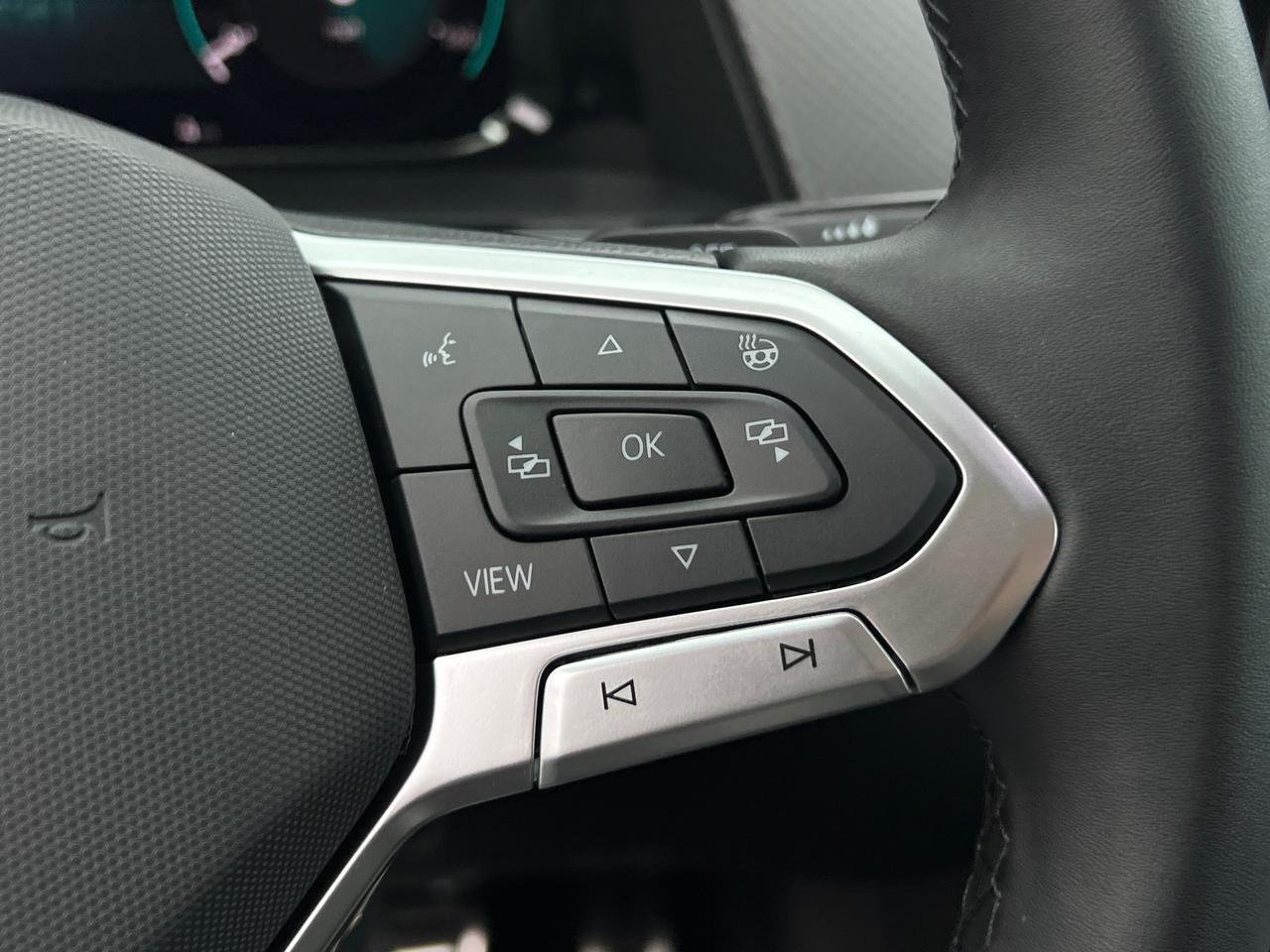 2025 Volkswagen Atlas 2.0T Peak Edition SE Hagerstown MD