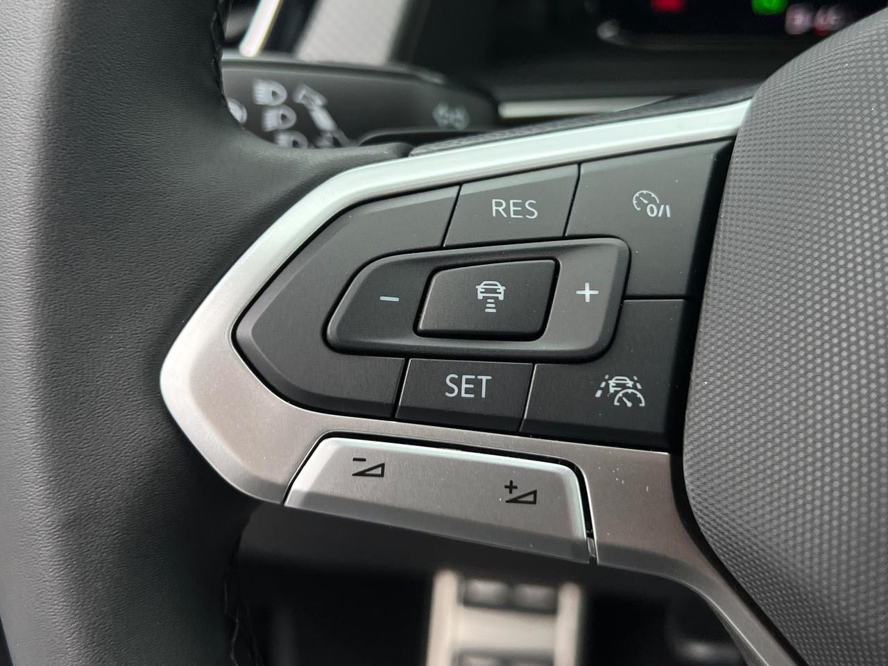 2025 Volkswagen Atlas 2.0T Peak Edition SE Hagerstown MD