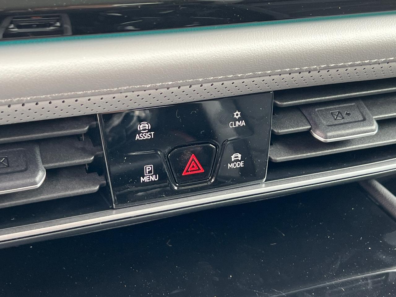 2025 Volkswagen Atlas 2.0T Peak Edition SE Hagerstown MD