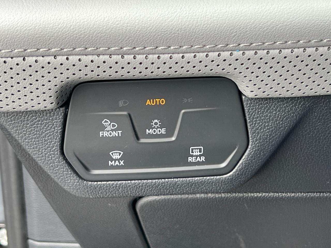 2025 Volkswagen Atlas 2.0T Peak Edition SE Hagerstown MD