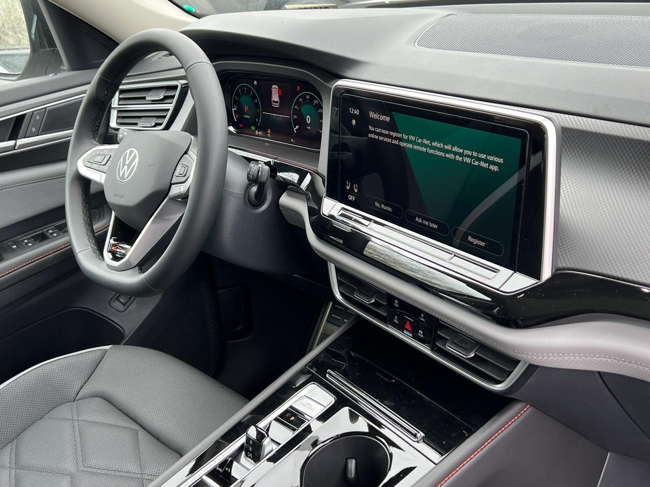 2025 Volkswagen Atlas 2.0T Peak Edition SE Hagerstown MD