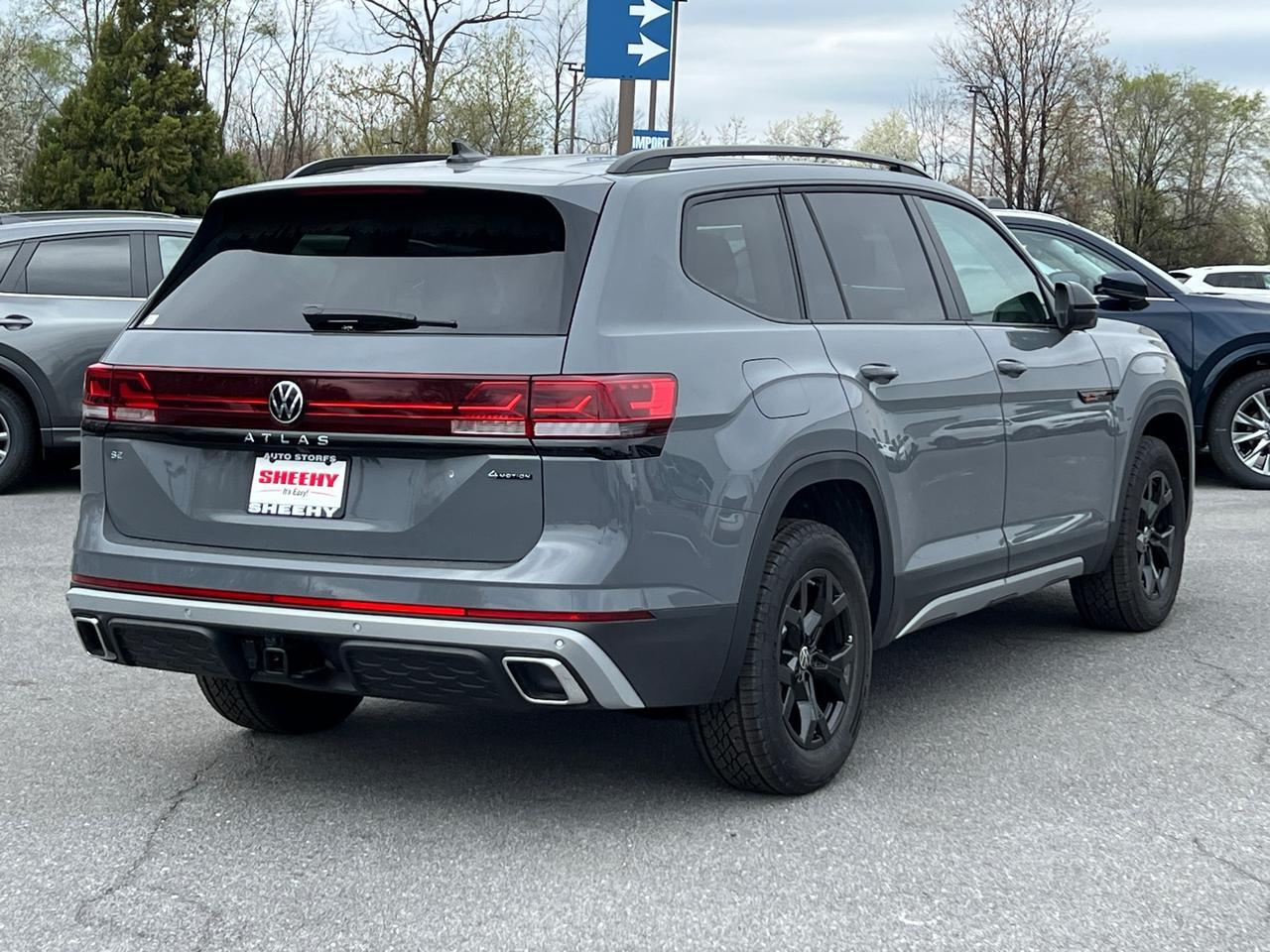 2025 Volkswagen Atlas 2.0T Peak Edition SE Hagerstown MD