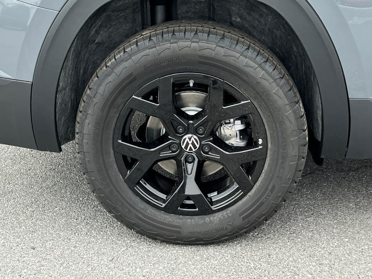 2025 Volkswagen Atlas 2.0T Peak Edition SE Hagerstown MD