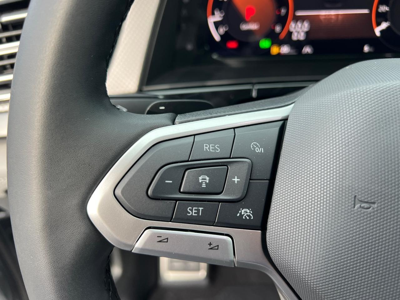 2025 Volkswagen Atlas 2.0T Peak Edition SE Hagerstown MD