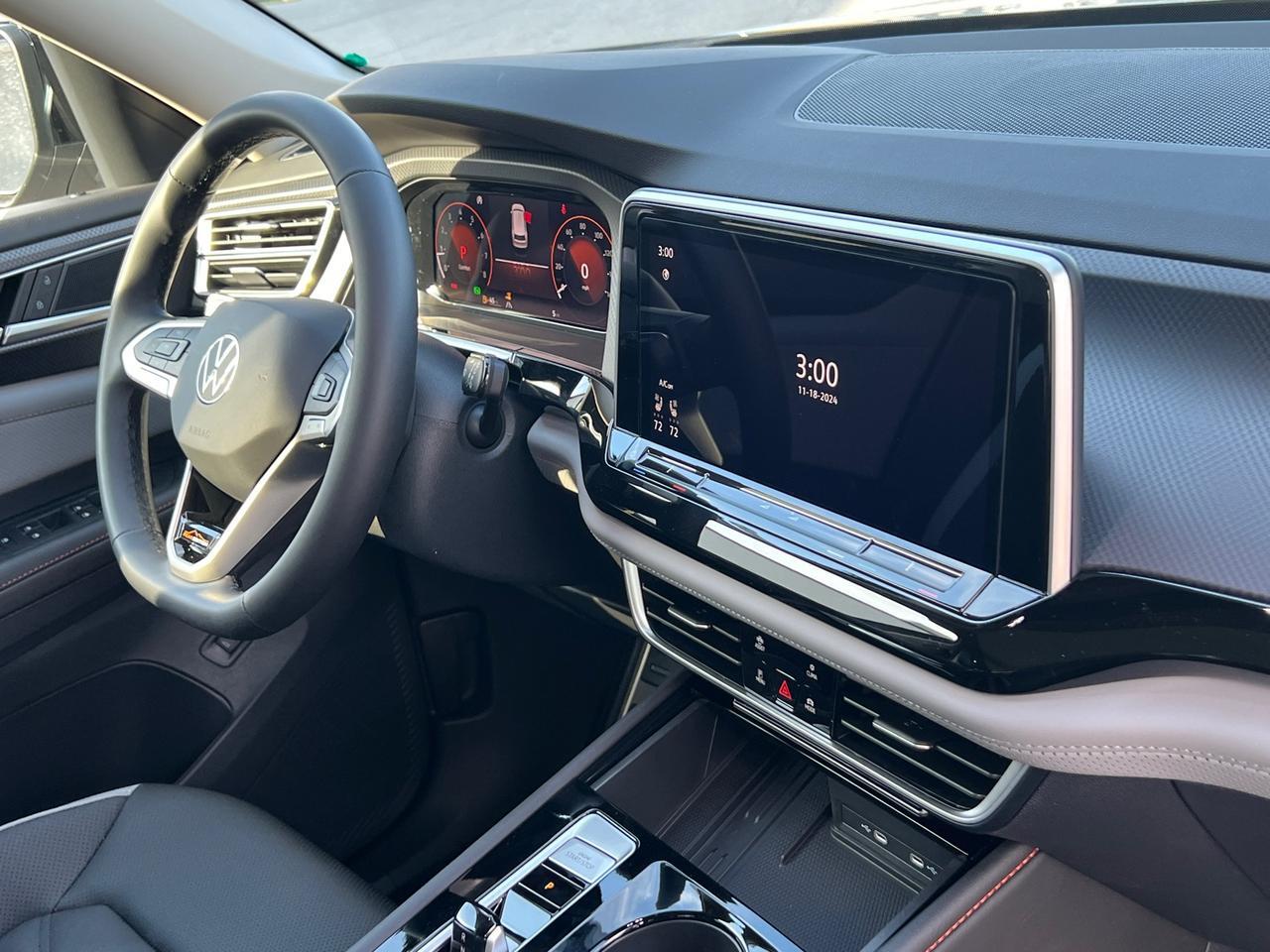 2025 Volkswagen Atlas 2.0T Peak Edition SE Hagerstown MD