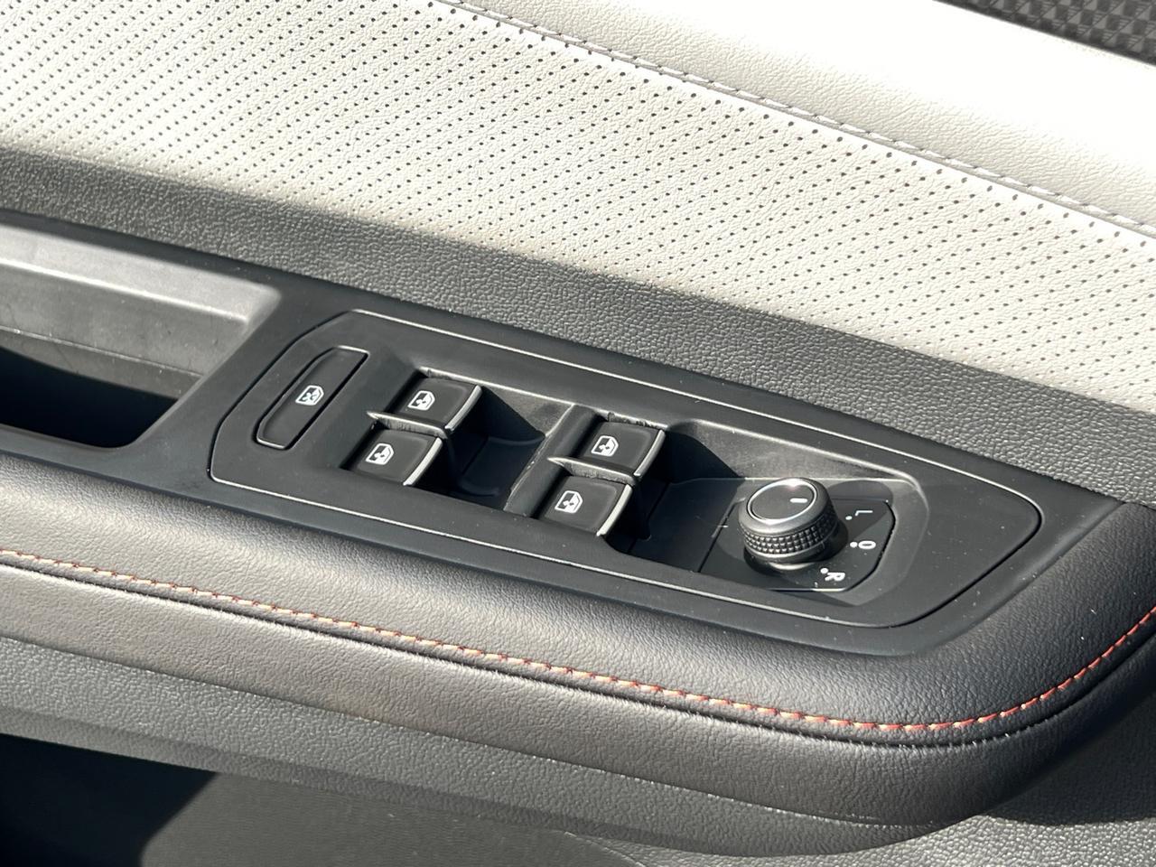 2025 Volkswagen Atlas 2.0T Peak Edition SE Hagerstown MD