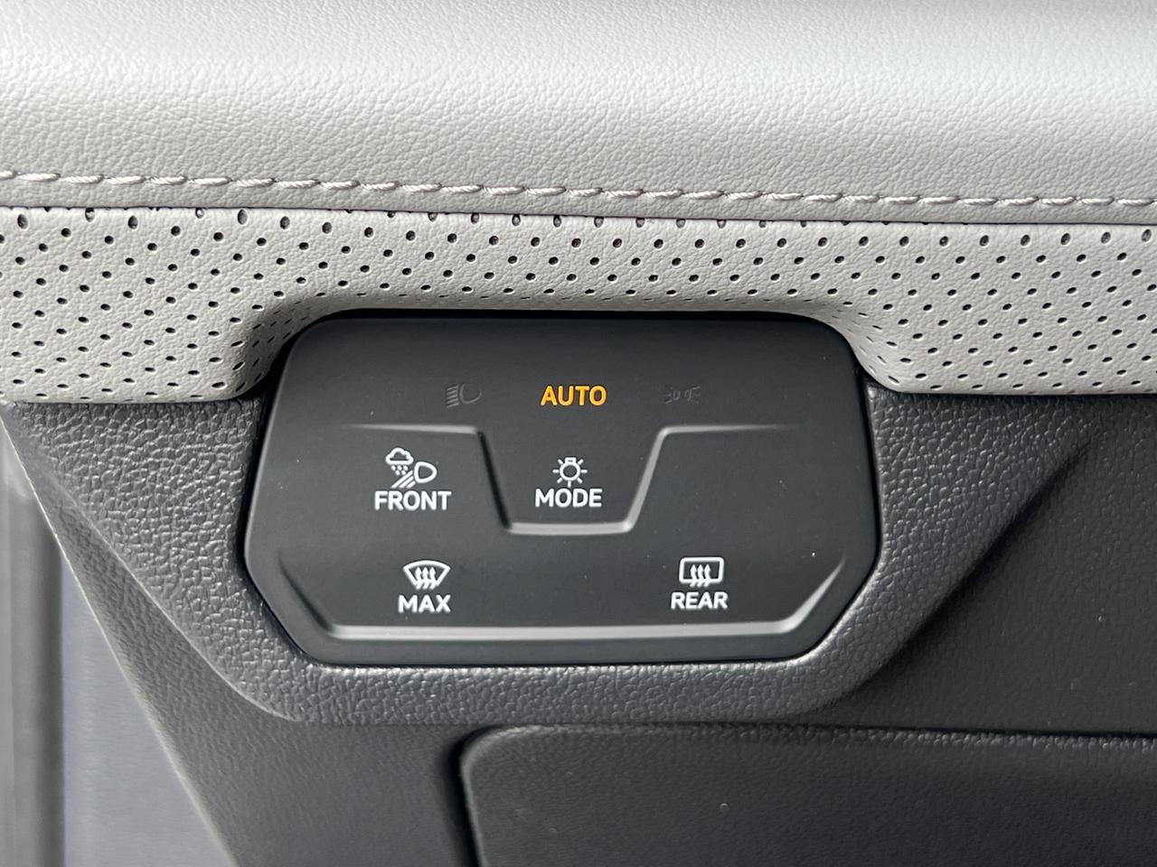 2025 Volkswagen Atlas 2.0T Peak Edition SE Hagerstown MD