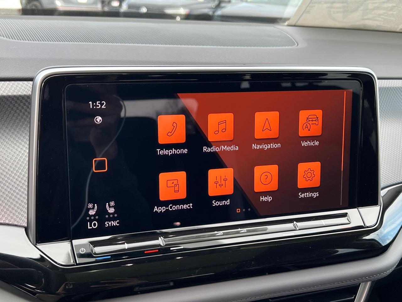 2025 Volkswagen Atlas 2.0T Peak Edition SE Hagerstown MD