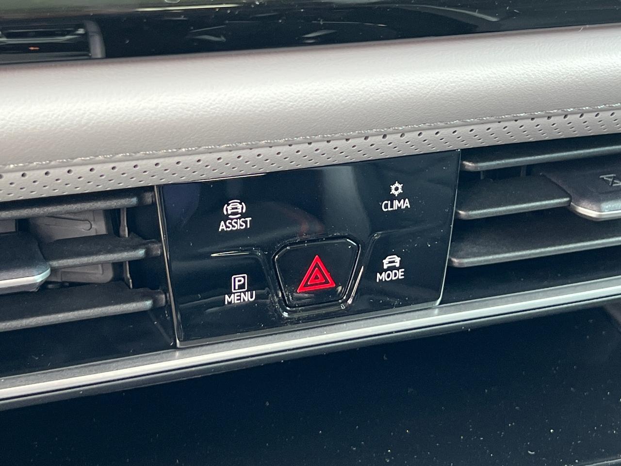 2025 Volkswagen Atlas 2.0T Peak Edition SE Hagerstown MD