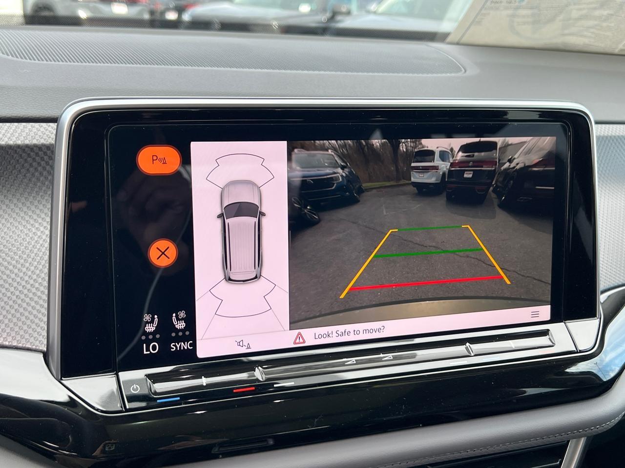 2025 Volkswagen Atlas 2.0T Peak Edition SE Hagerstown MD