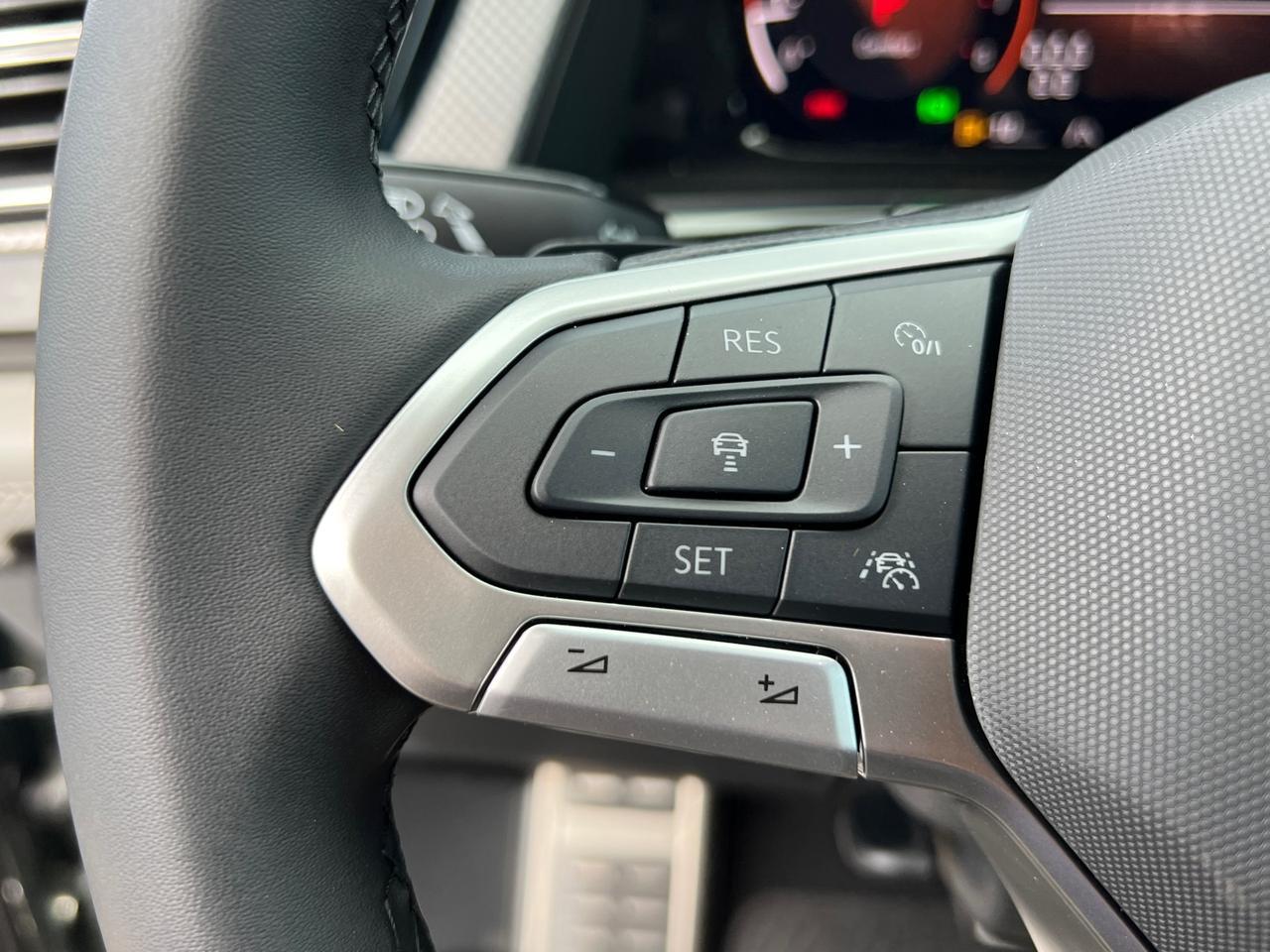 2025 Volkswagen Atlas 2.0T Peak Edition SE Hagerstown MD