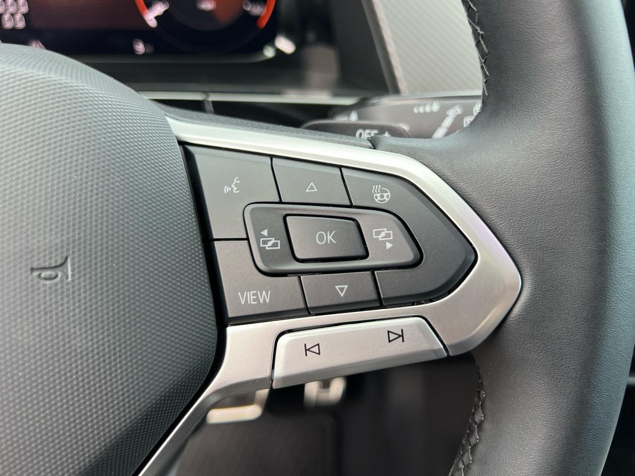 2025 Volkswagen Atlas 2.0T Peak Edition SE Hagerstown MD