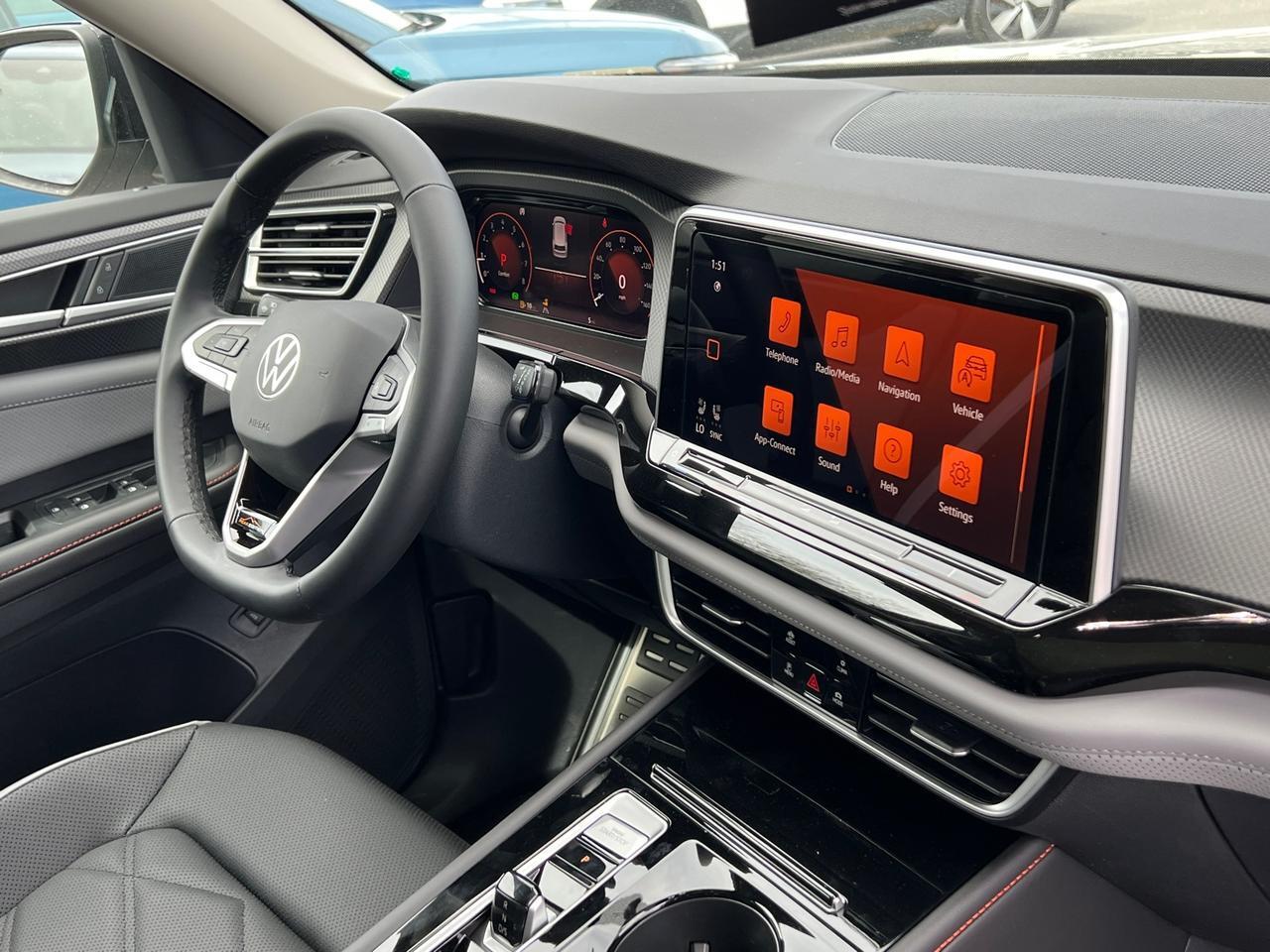 2025 Volkswagen Atlas 2.0T Peak Edition SE Hagerstown MD