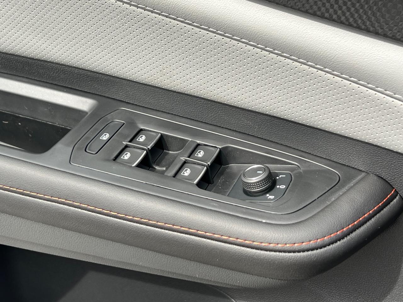 2025 Volkswagen Atlas 2.0T Peak Edition SE Hagerstown MD