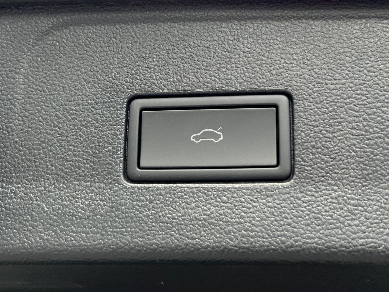 2025 Volkswagen Atlas 2.0T Peak Edition SE Hagerstown MD