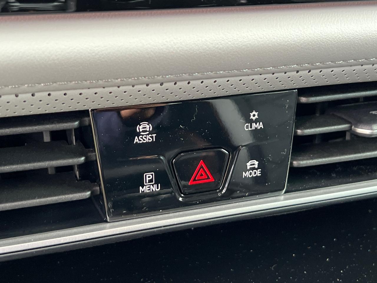 2025 Volkswagen Atlas 2.0T Peak Edition SE Hagerstown MD