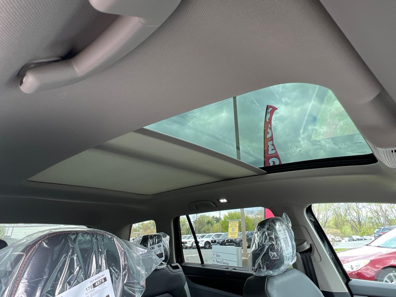 2025 Volkswagen Atlas 2.0T Peak Edition SE Hagerstown MD