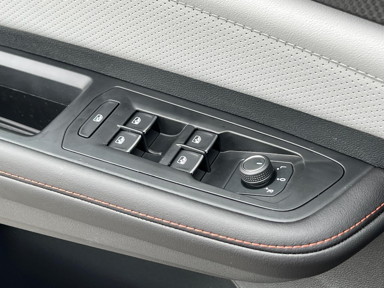 2025 Volkswagen Atlas 2.0T Peak Edition SE Hagerstown MD