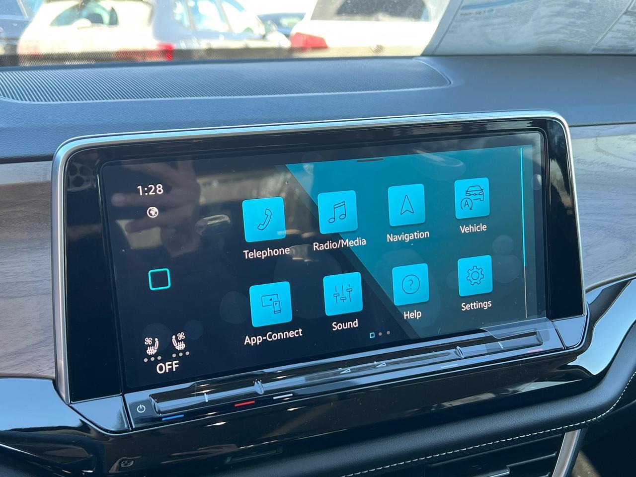 2025 Volkswagen Atlas 2.0T SE w/Technology Hagerstown MD