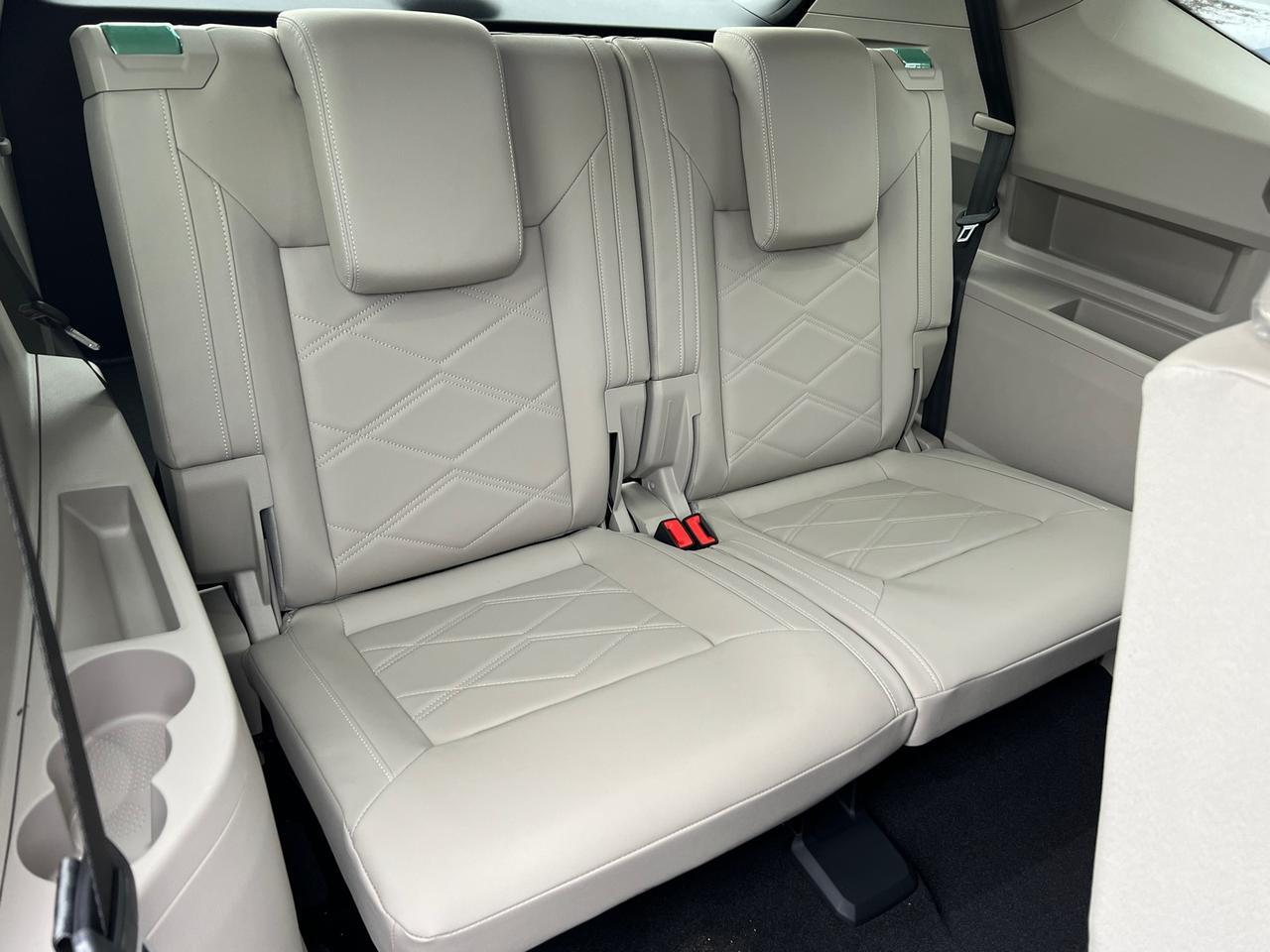 2025 Volkswagen Atlas 2.0T SE w/Technology Hagerstown MD