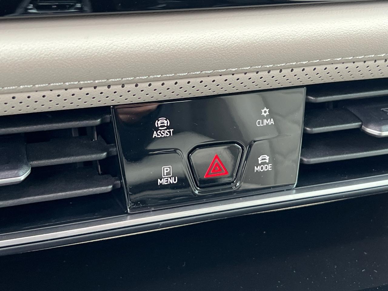 2025 Volkswagen Atlas 2.0T SE w/Technology Hagerstown MD