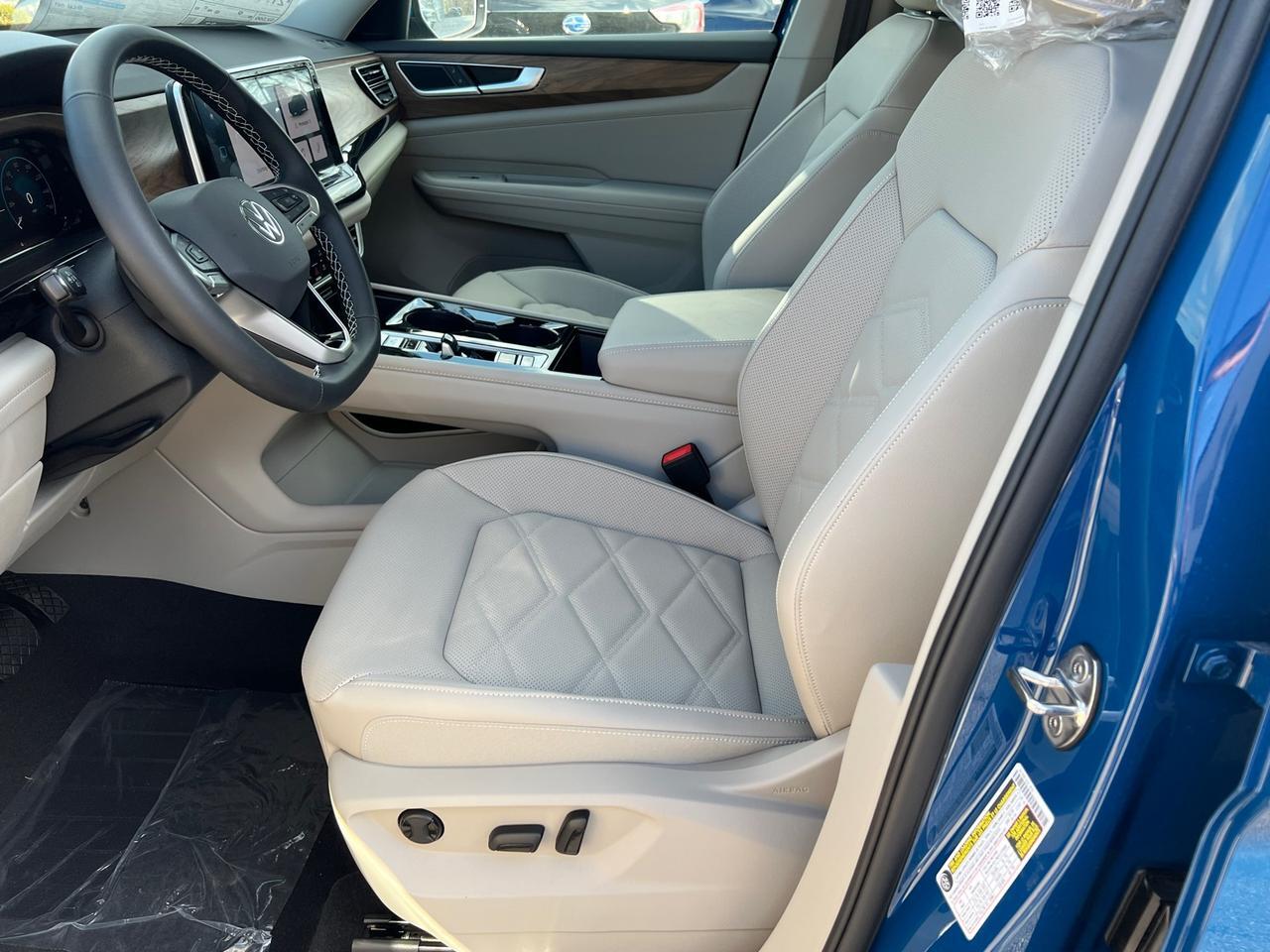 2025 Volkswagen Atlas 2.0T SE w/Technology Hagerstown MD