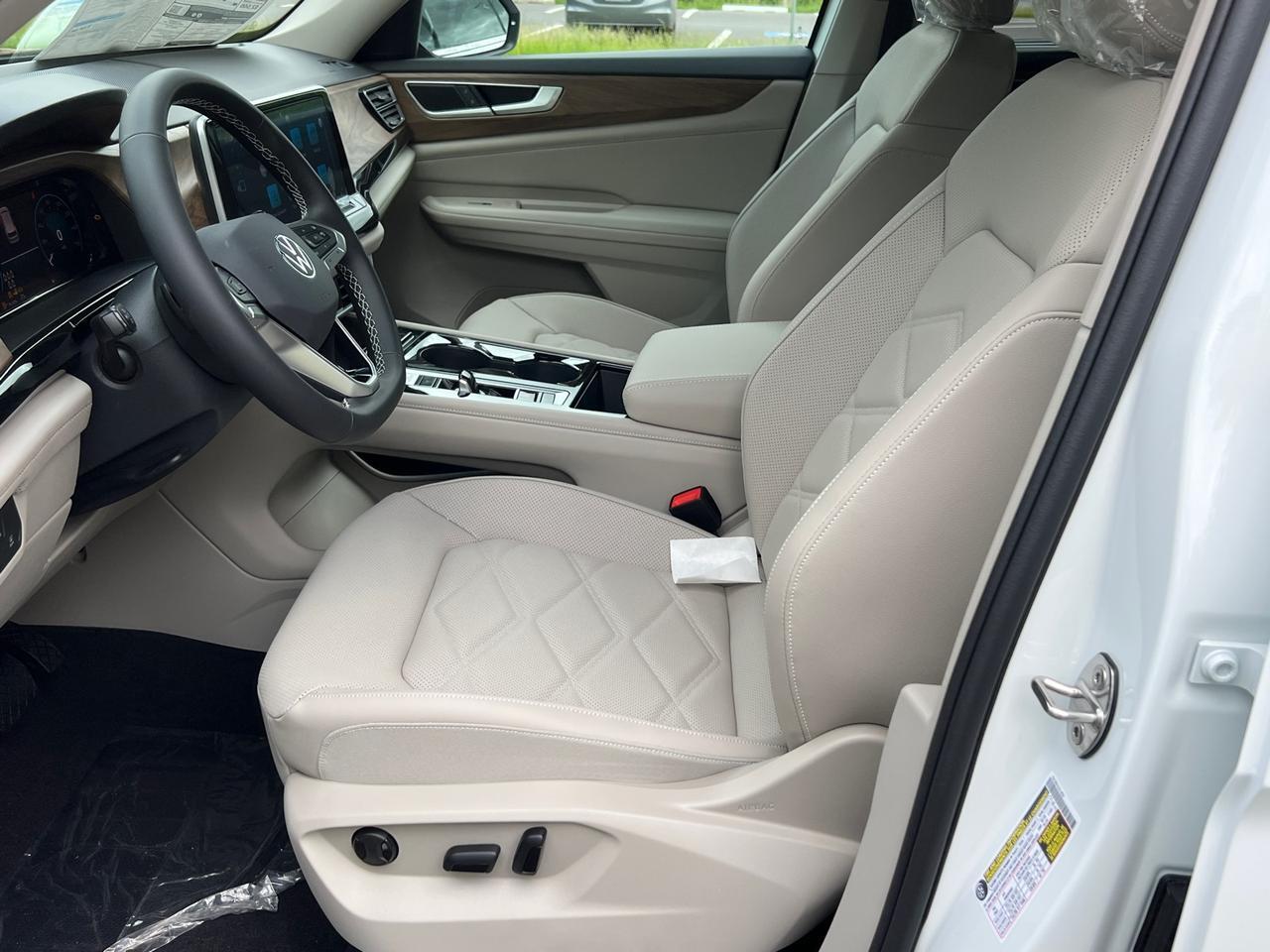 2025 Volkswagen Atlas 2.0T SE w/Technology Hagerstown MD