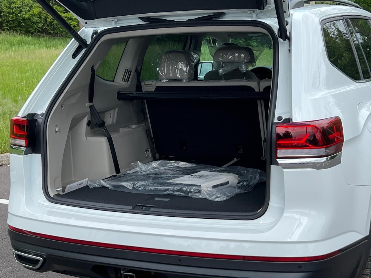 2025 Volkswagen Atlas 2.0T SE w/Technology Hagerstown MD