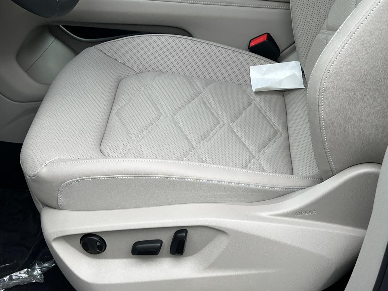 2025 Volkswagen Atlas 2.0T SE w/Technology Hagerstown MD