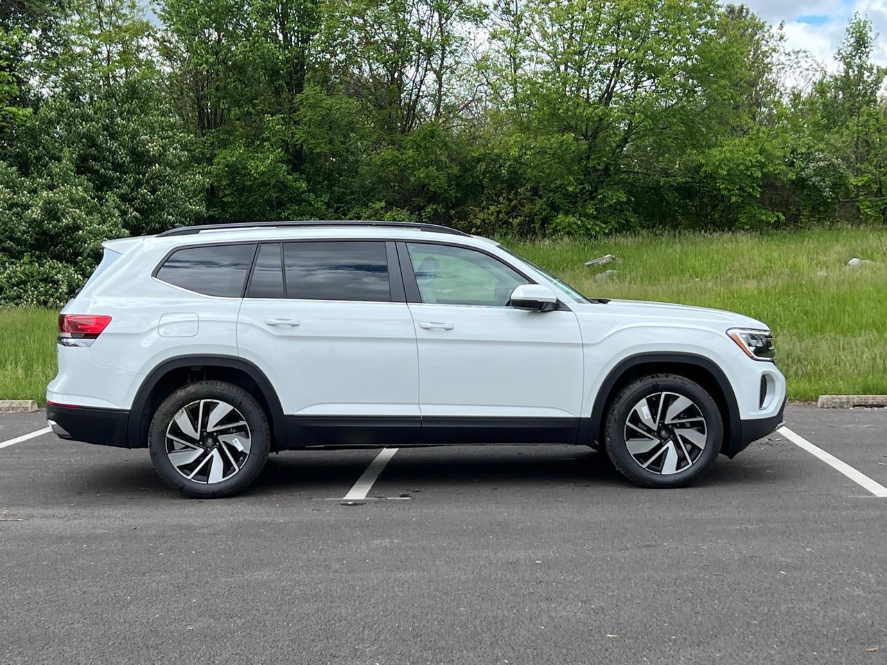 2025 Volkswagen Atlas 2.0T SE w/Technology Hagerstown MD