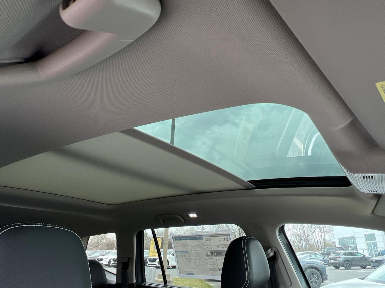 2025 Volkswagen Atlas 2.0T SE w/Technology Hagerstown MD