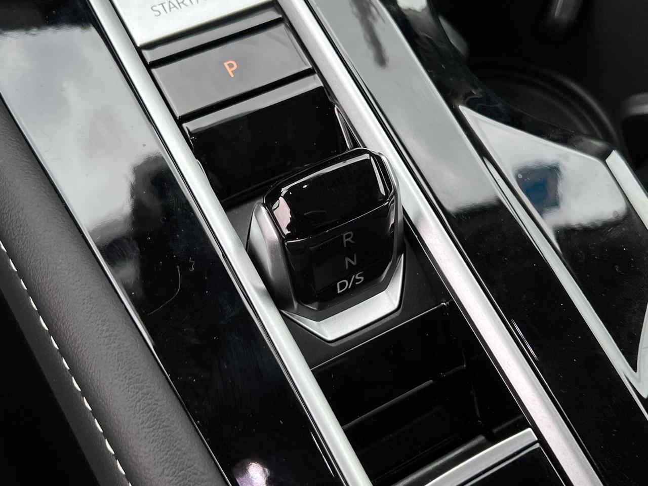 2025 Volkswagen Atlas 2.0T SE w/Technology Hagerstown MD