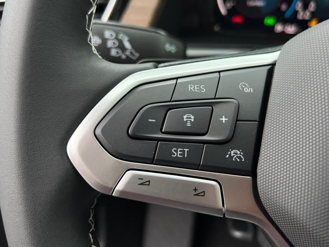 2025 Volkswagen Atlas 2.0T SE w/Technology Hagerstown MD