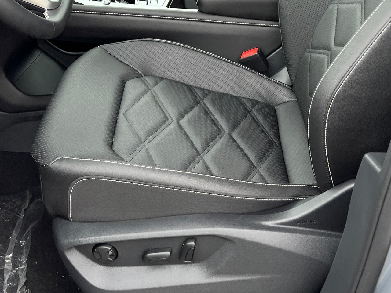 2025 Volkswagen Atlas 2.0T SE w/Technology Hagerstown MD