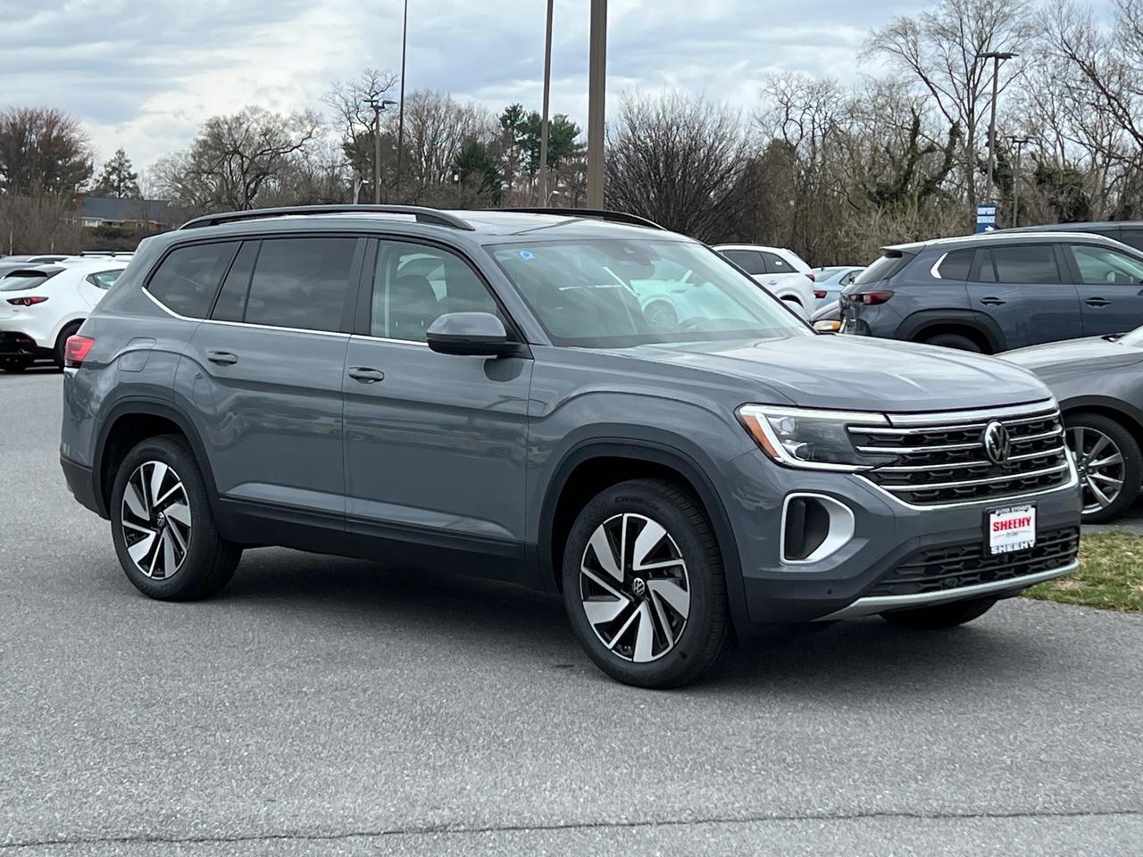 2025 Volkswagen Atlas 2.0T SE w/Technology