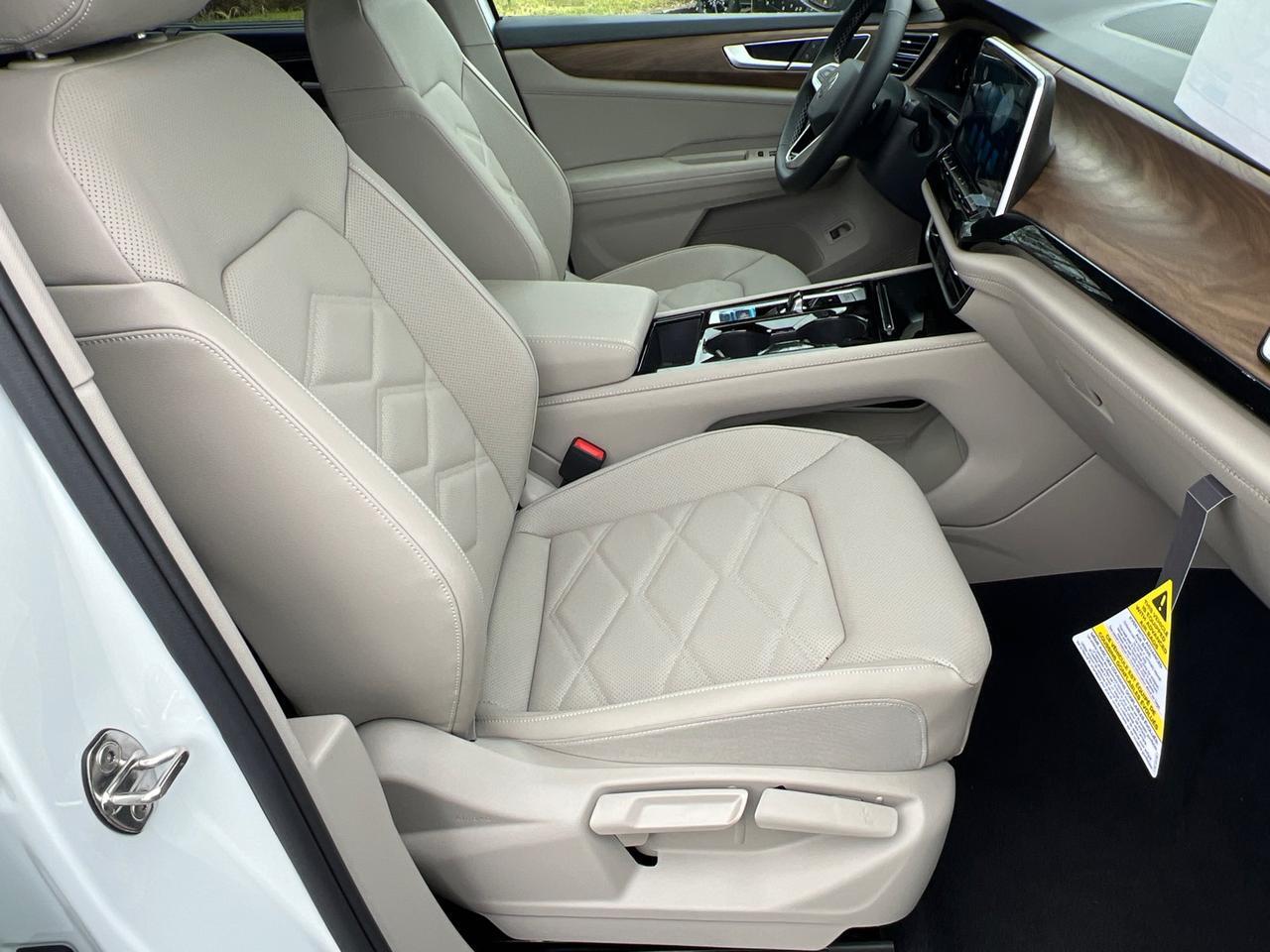 2025 Volkswagen Atlas 2.0T SE w/Technology Hagerstown MD