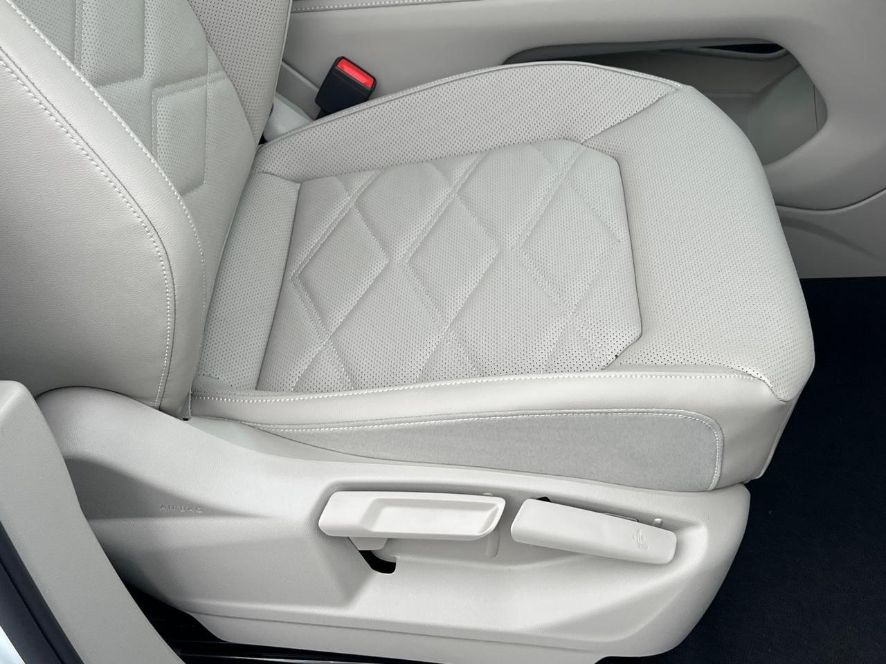 2025 Volkswagen Atlas 2.0T SE w/Technology Hagerstown MD