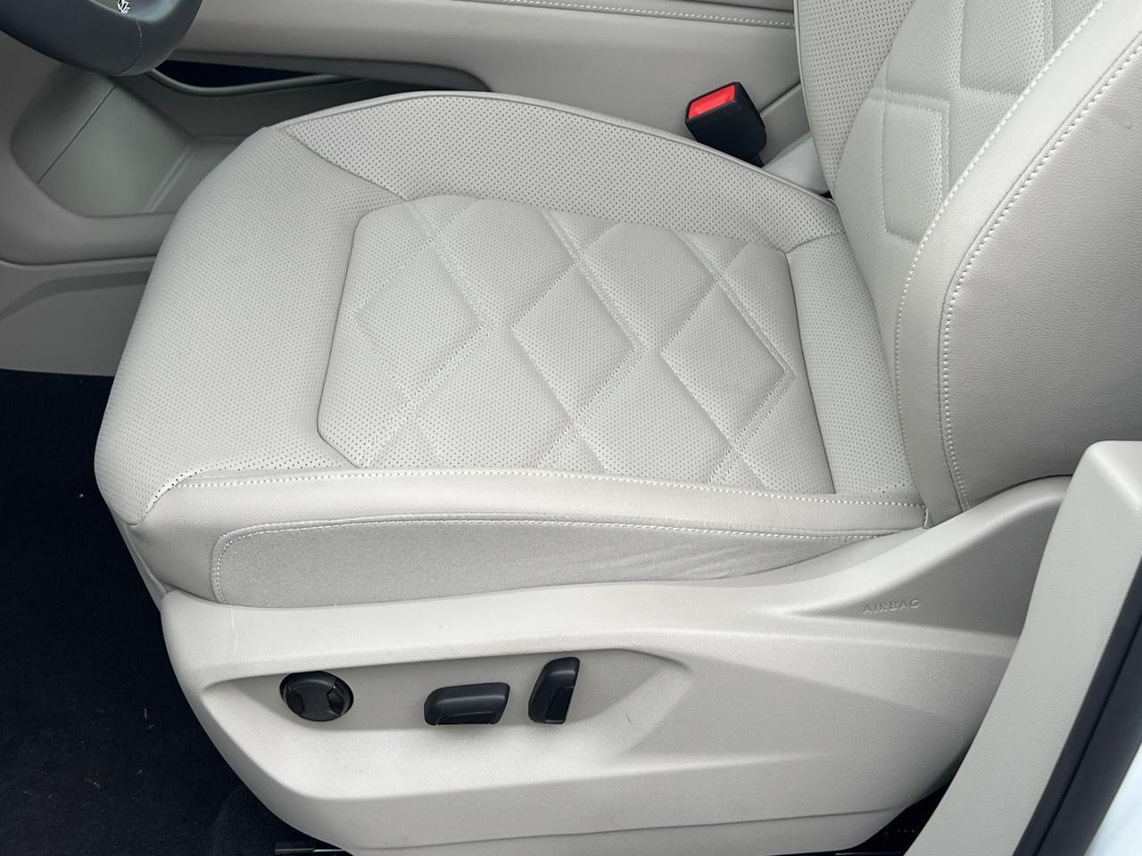 2025 Volkswagen Atlas 2.0T SE w/Technology Hagerstown MD