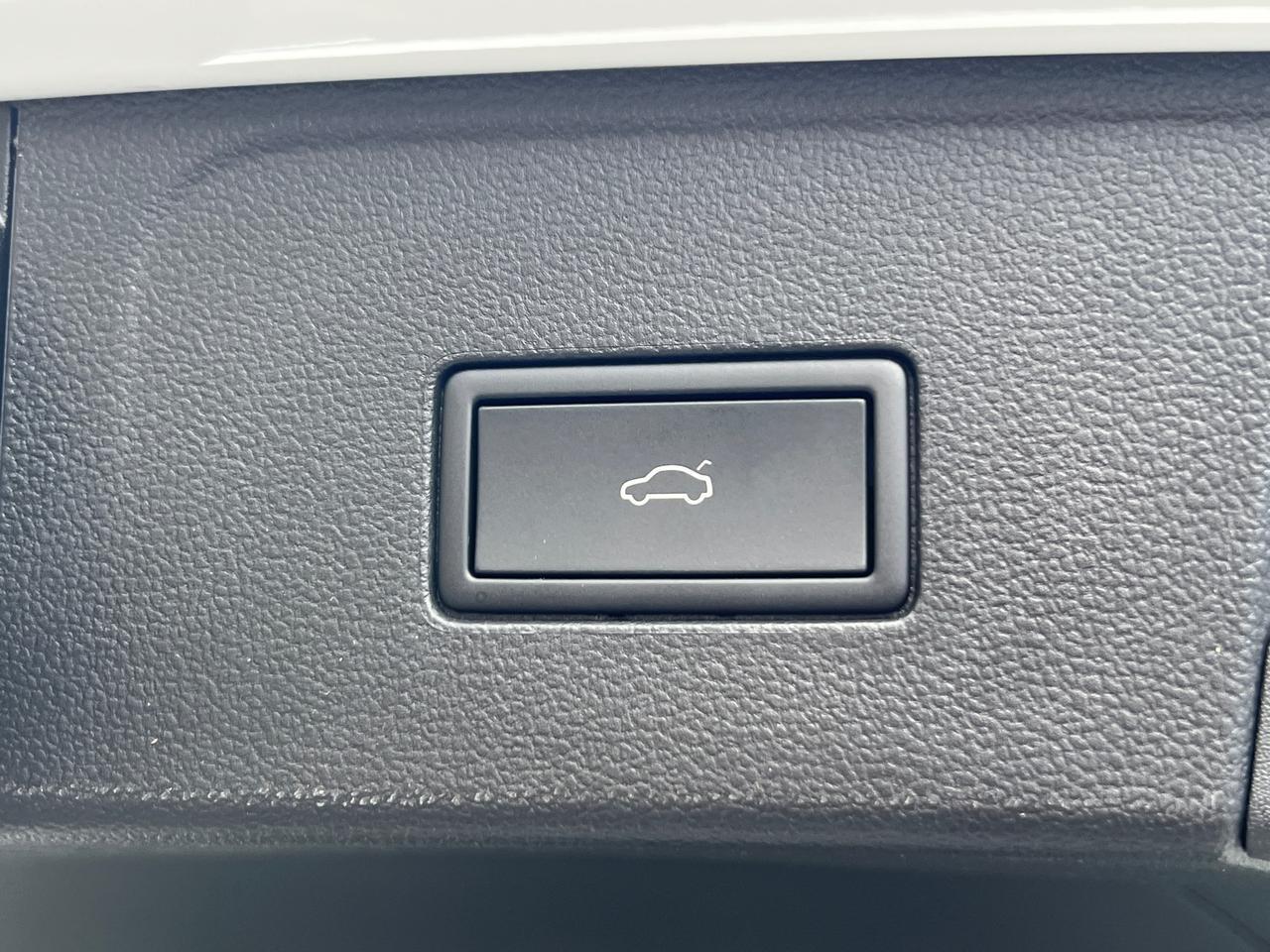 2025 Volkswagen Atlas 2.0T SE w/Technology Hagerstown MD