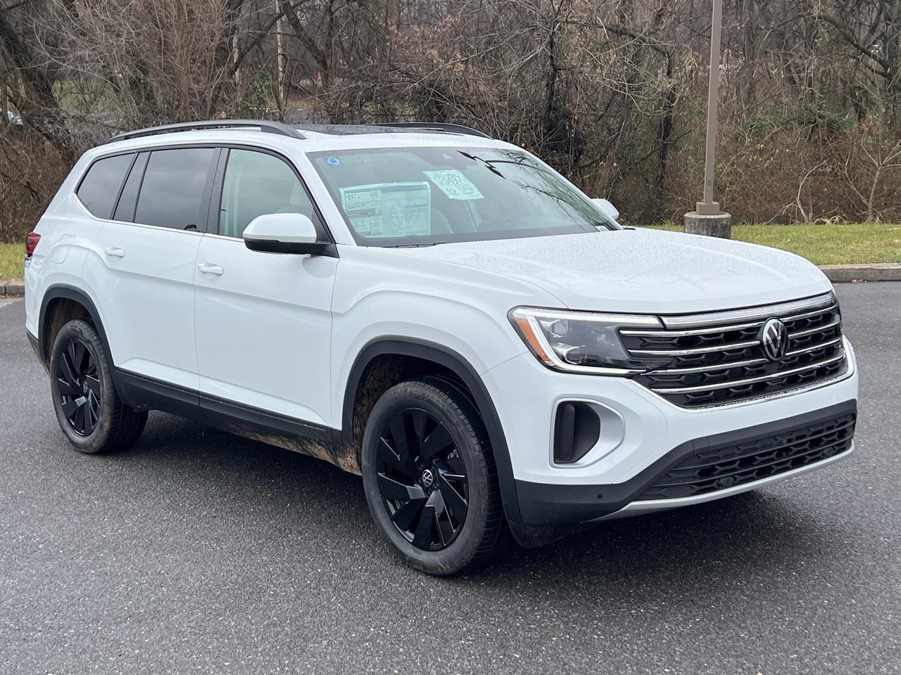 2025 Volkswagen Atlas 2.0T SE w/Technology