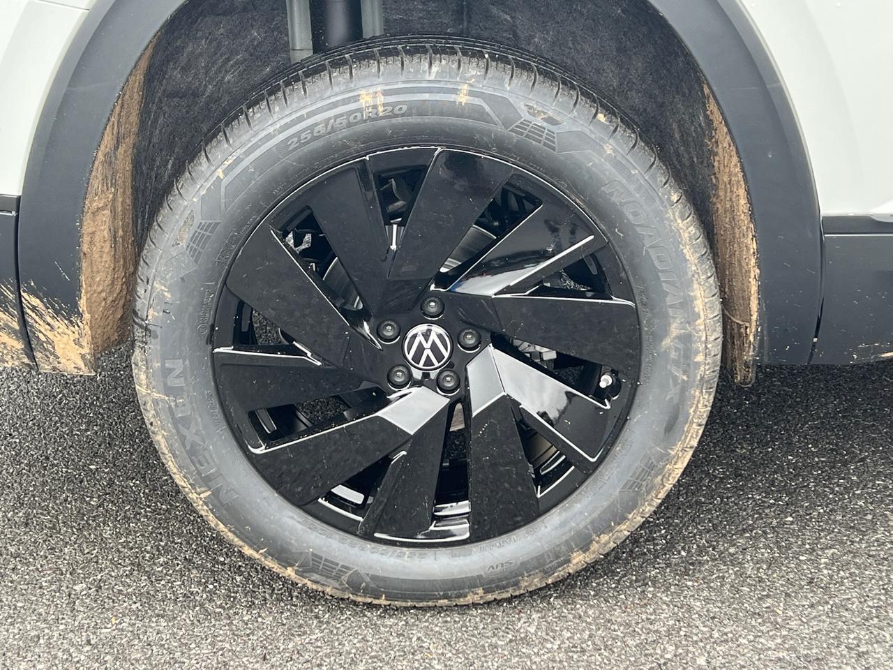 2025 Volkswagen Atlas 2.0T SE w/Technology Hagerstown MD